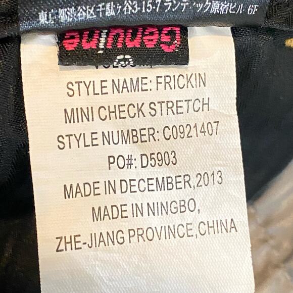 Volcom Frickin Mini Check Stretch Shorts Yellow Gray Plaid Mens Size 30 - Picture 6 of 8